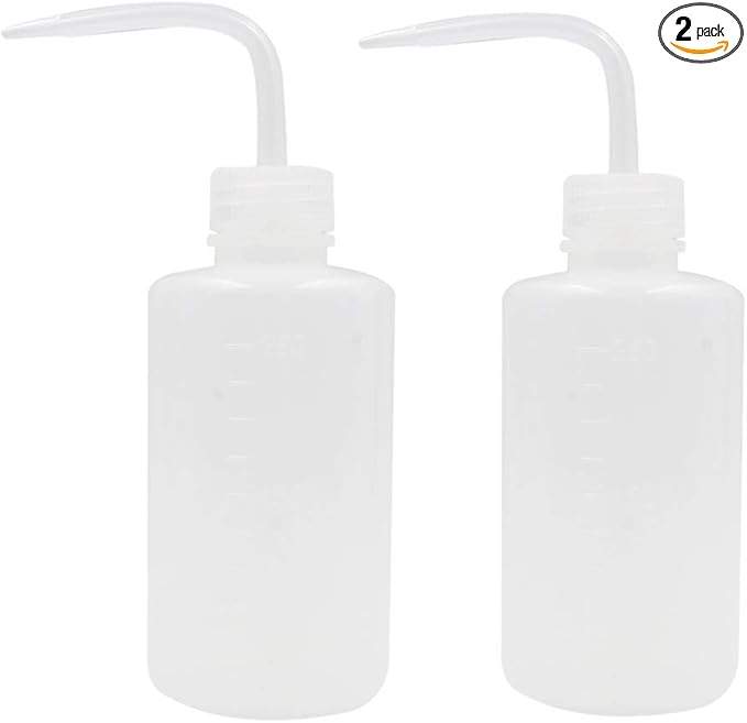 Yuelong Plastic Squeeze Bottle, 2Pcs Safety Wash Bottle 250ml Convenient Green Soap Supply Tattoo Squirt Bottles with Scale Labels Watering Tools for Medical Label Tattoo Supplies