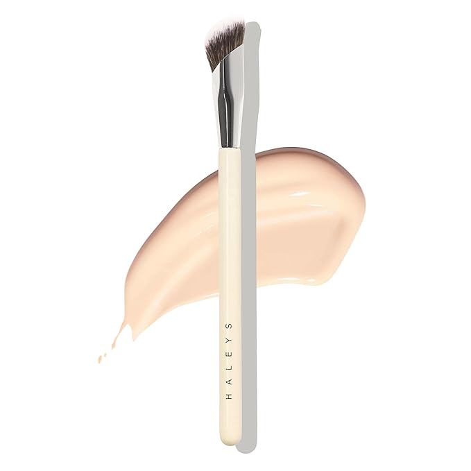 HALEYS Concealer Brush – Cruelty-Free Makeup Brush for Under Eye Concealer & Color Corrector, Flat Precision Brush for Cream, Liquid & Powder Makeup, Smooth Streak-Free Blending