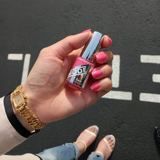 MODE Flamingo Pink Peach Melon Nail Polish Long Lasting Nail Lacquer Color, Chip Resistant Strength, Nourishing Manicure Protection, Cruelty Free, Made in NY USA, 7 Soir Le Vernis, Yowza