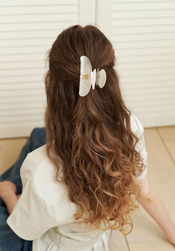 LILIE&WHITE Acrylic Letter Hair Clips For Women Stylish R Monogram Hair Claw Alphabet Hair Clip Fashion Glitter Claw Clip Elegant And Durable Hair Accessory Large Hair Clips R