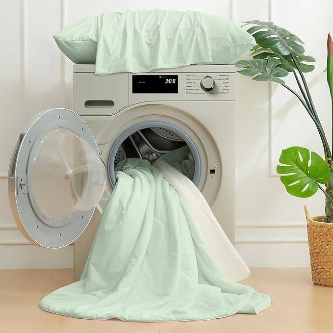 Cozy Bliss Cooling Comforter Twin Size, Cooling Blankets for Hot Sleepers and Night Sweats, Light Mint Green Cream Summer Comforter for Twin Size Bed, Breathable Soft Lightweight Silk Smooth