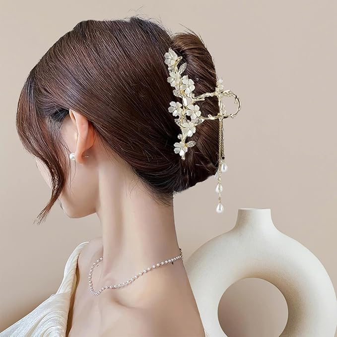 Elegant Floral Hair Clip, Pearl Tassel Bun Holder, Gold Lily of The Valley Design with Dangling Pearls, Temperament Pearl Bun Hair Clip Back Of The Head Shark Clip