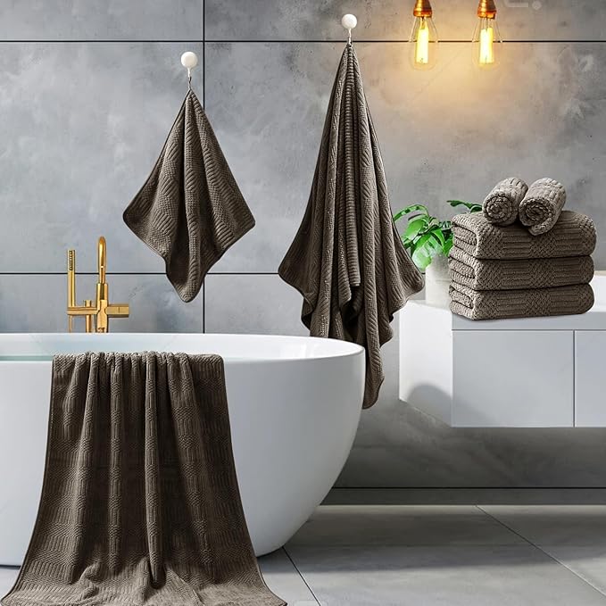 Ycosy 4 Pack Extra Large Microfiber Bath Towels Set,35x70 inches,600GSM,Less Lint Highly Absorbent Super Soft & Quick Dry,Oversized Bath Towels,Perfect for Bathroom Gym Pool,Brown