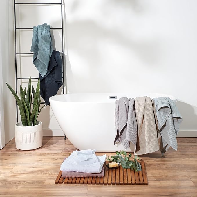 UCHINO Waffle Twist Cotton Weave Bath Towel for Bathroom Lightweight Absorbent Quick Dry Honeycomb Texture Solid Terry Loop Reverse 30" x 60", 1 Bath Towel, Ebony