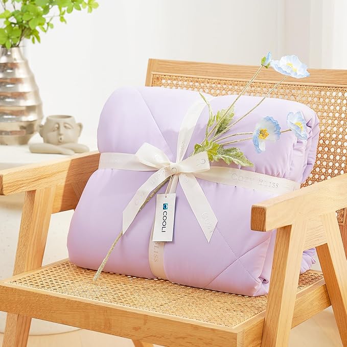 Cozy Bliss Cooling Comforter Queen Size, Cooling Blankets for Hot Sleepers and Night Sweats, Purple Summer Comforter for Queen Size Bed, Breathable Soft Lightweight Silk Smooth