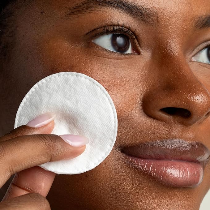Cliganic Organic Cotton Rounds (300 Count) Makeup Remover Pads, Hypoallergenic, Lint-Free | 100% Pure Cotton (Packaging May Vary)