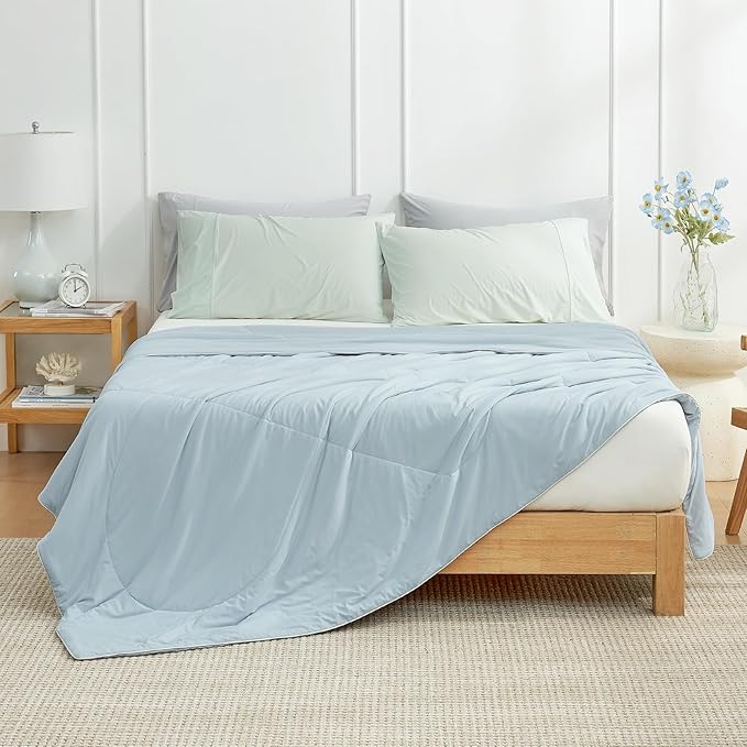 Cozy Bliss Cooling Comforter King Size, Cooling Blankets for Hot Sleepers and Night Sweats, Blue Summer Comforter for King Size Bed, Breathable Soft Lightweight Silk Smooth
