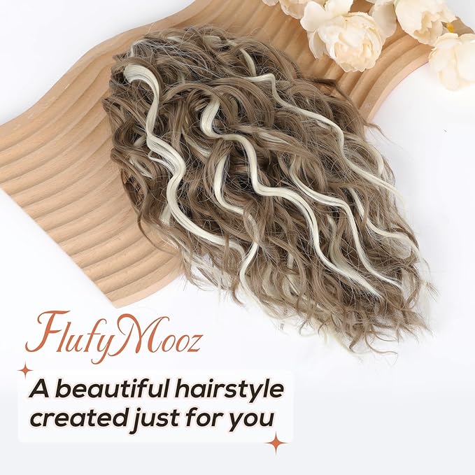 FLUFYMOOZ Ponytail Extension, 12" Short Claw Ponytail Extension Wavy Curly Jaw Clip in Pony tails Hair Extension Natural Synthetic Hairpiece for Women(Ash Brown with Blonde Highlights)