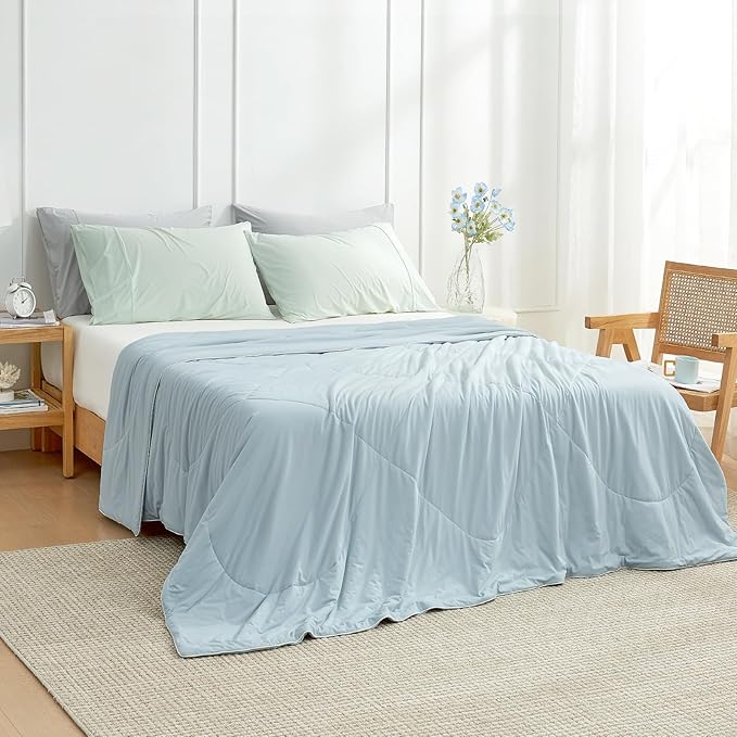 Cozy Bliss Cooling Comforter King Size, Cooling Blankets for Hot Sleepers and Night Sweats, Blue Summer Comforter for King Size Bed, Breathable Soft Lightweight Silk Smooth