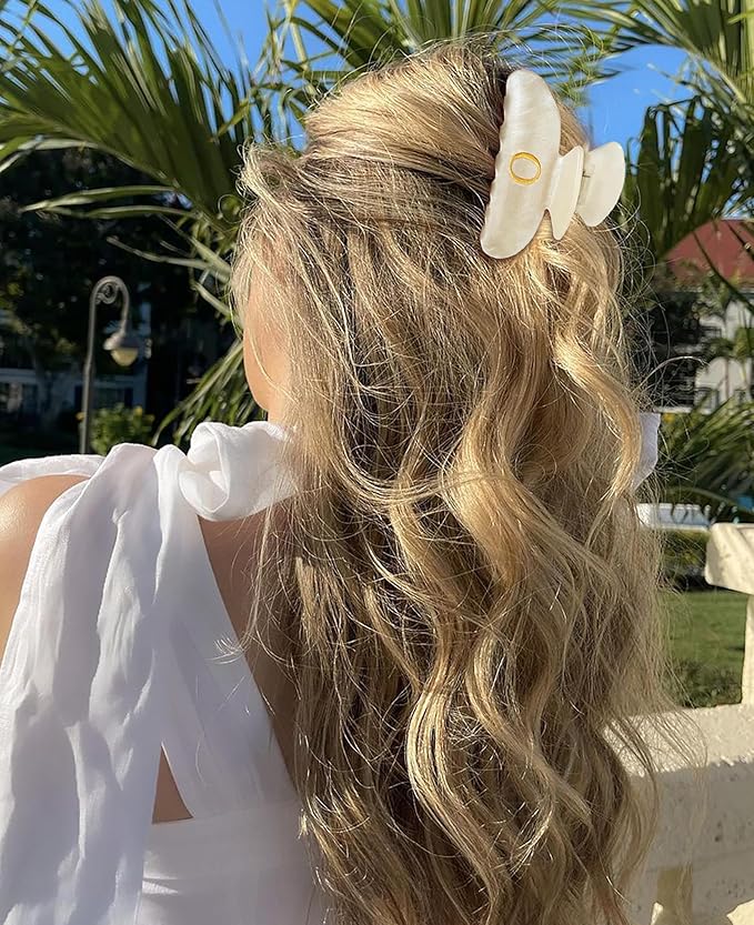 LILIE&WHITE Acrylic Letter Hair Clips For Women Stylish O Initial Hair Claw Alphabet Hair Clip Fashion Glitter Monogram Claw Clip Elegant And Durable Hair Accessory Large Hair Clips O